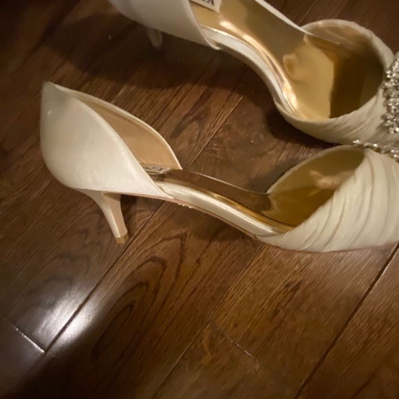 badgley mischka Ivory Special Occasion Heels - Picture 5 of 6